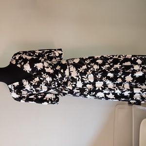 Flowy floral Leota dress, size L